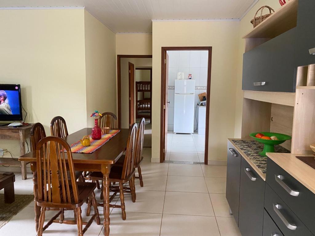 Lumiar Casa Solar Churrasqueira Com 3 Quartos Sendo Um Suite Arejada, Jardim A 700M Do Centro المظهر الخارجي الصورة