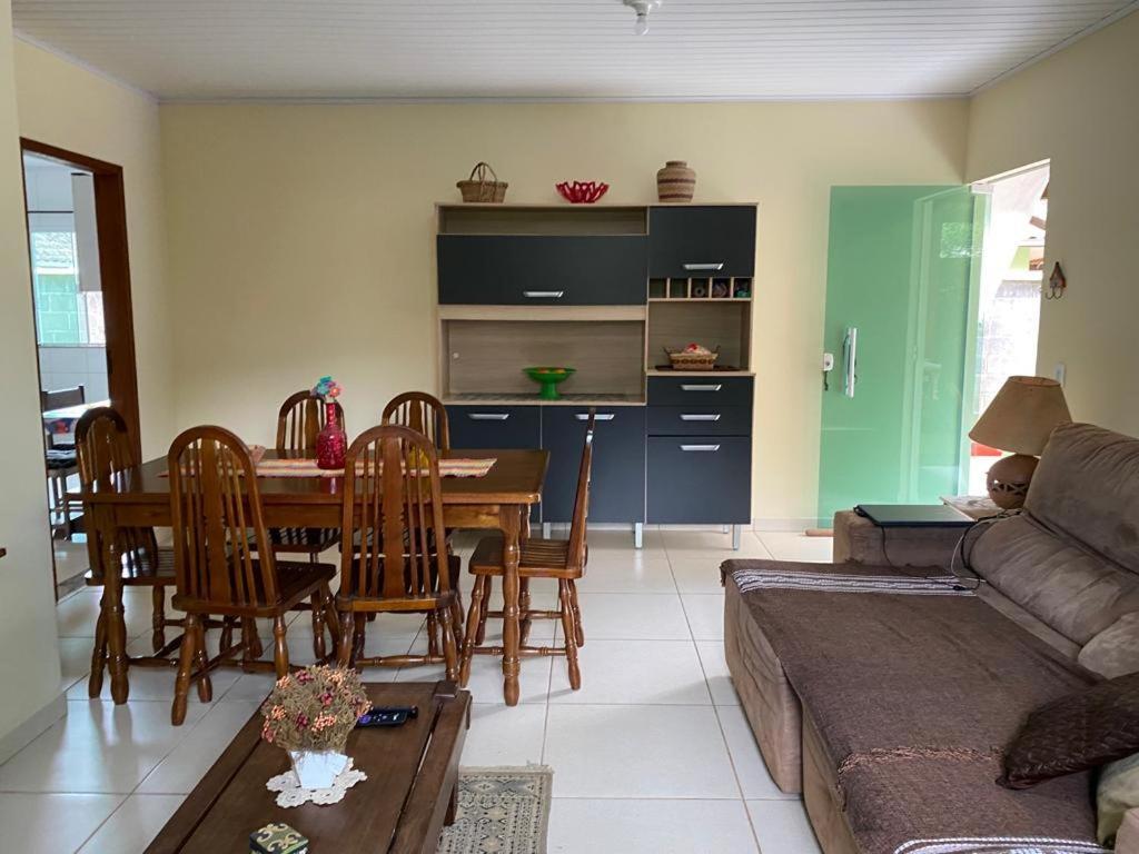 Lumiar Casa Solar Churrasqueira Com 3 Quartos Sendo Um Suite Arejada, Jardim A 700M Do Centro المظهر الخارجي الصورة