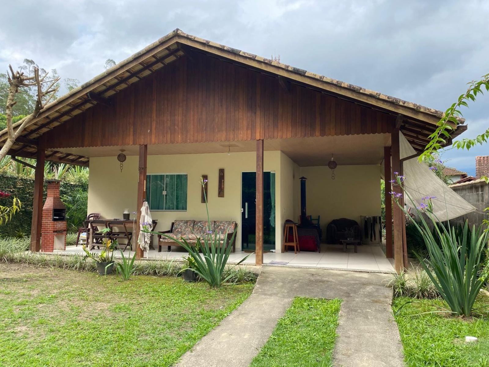 Lumiar Casa Solar Churrasqueira Com 3 Quartos Sendo Um Suite Arejada, Jardim A 700M Do Centro المظهر الخارجي الصورة